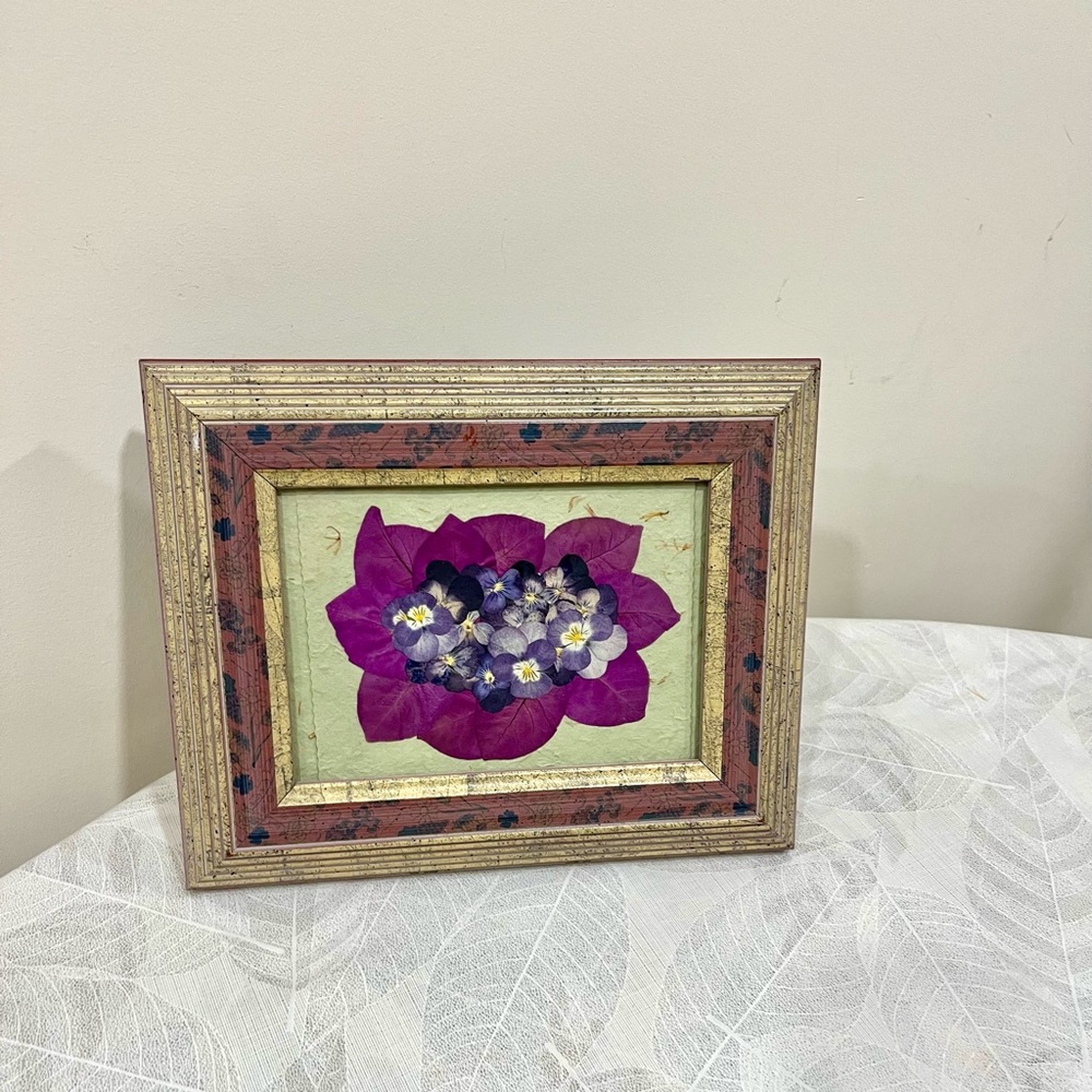 Pressed Real  Flower Art in Pink & Purple Frame